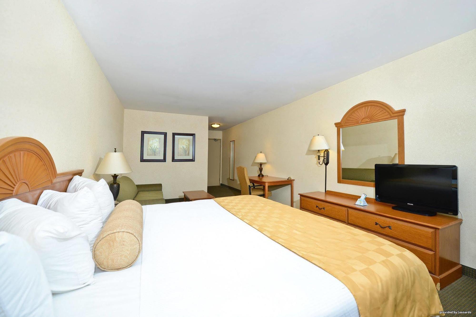 Best Western Of Long Beach Esterno foto