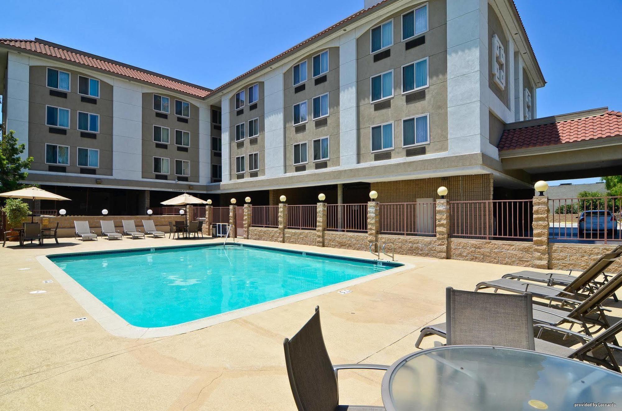 Best Western Of Long Beach Esterno foto
